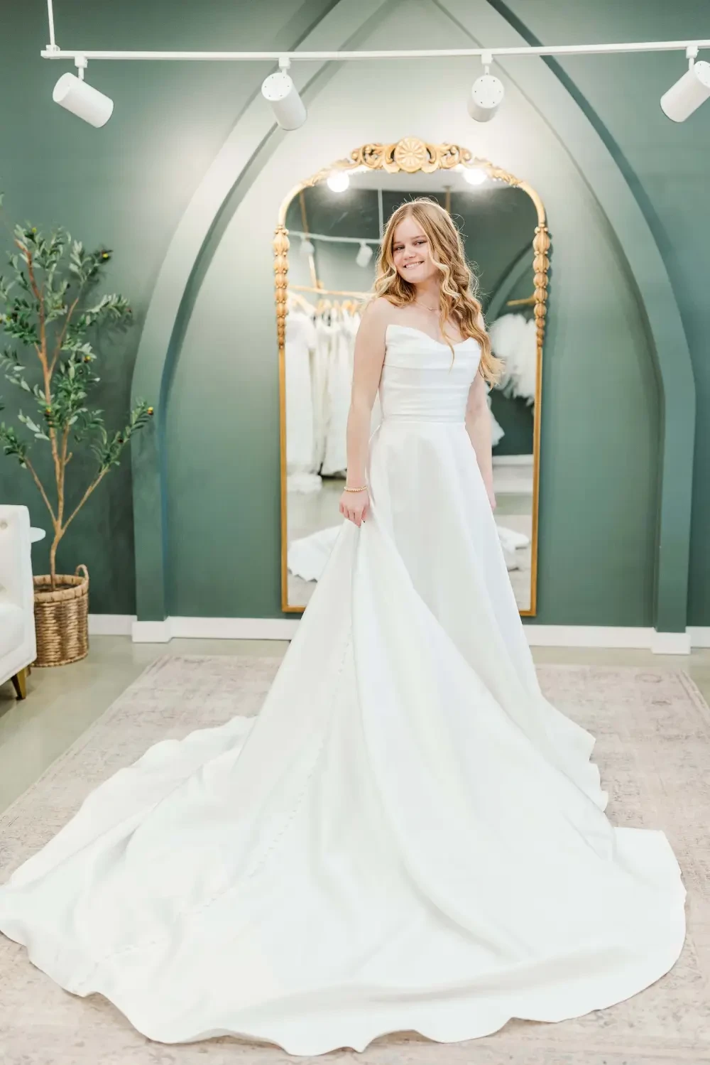 Gallery Image #slidesGrid54