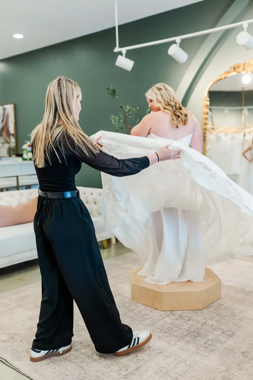 Gallery Image #slidesGrid6