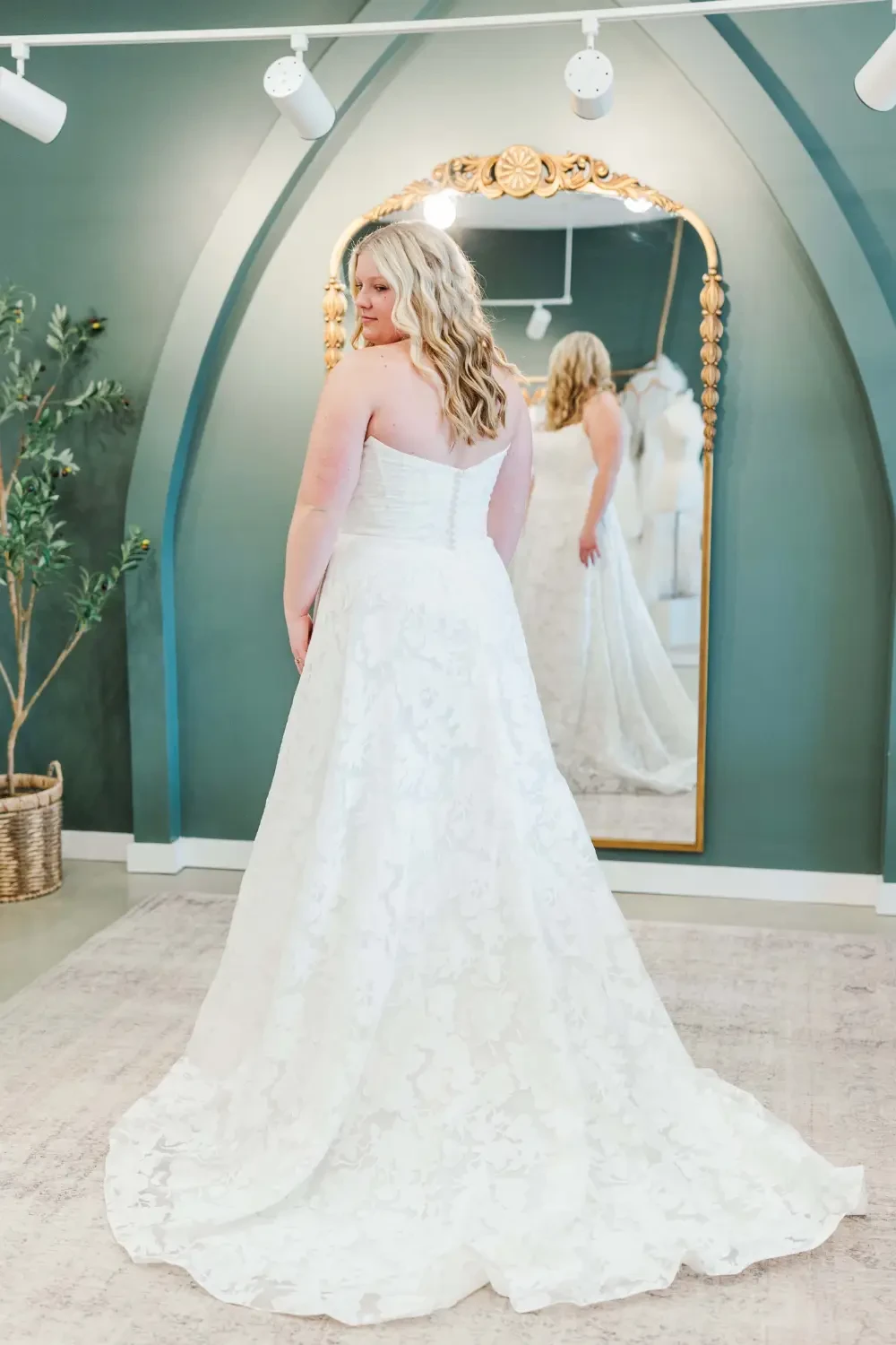 Gallery Image #slidesGrid8