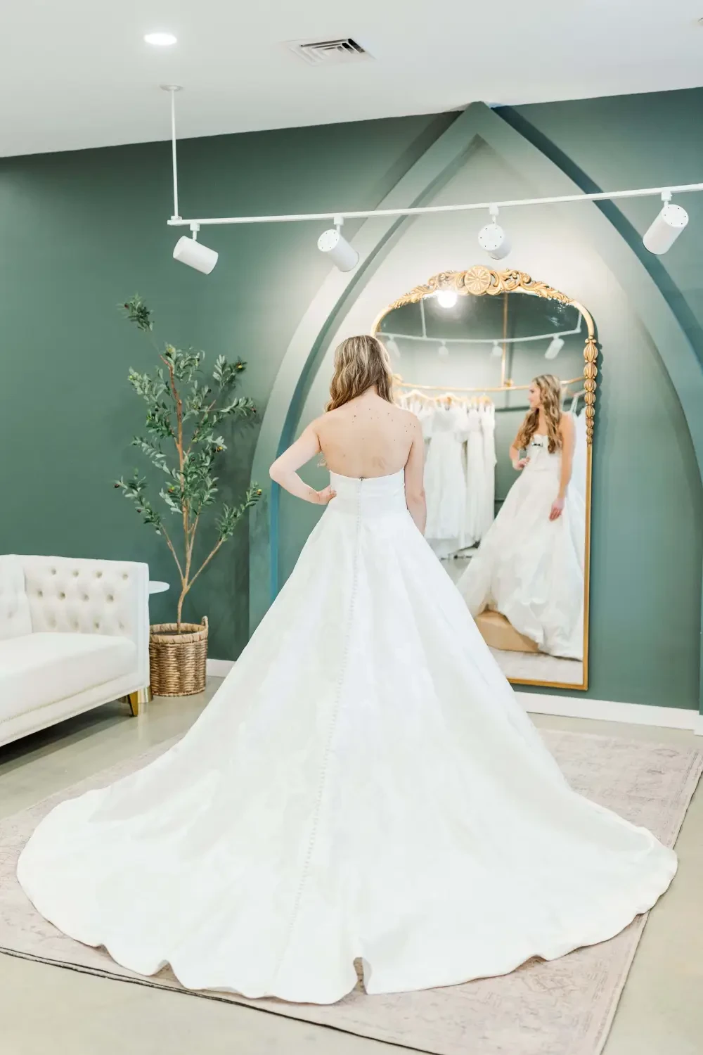 Gallery Image #slidesGrid24