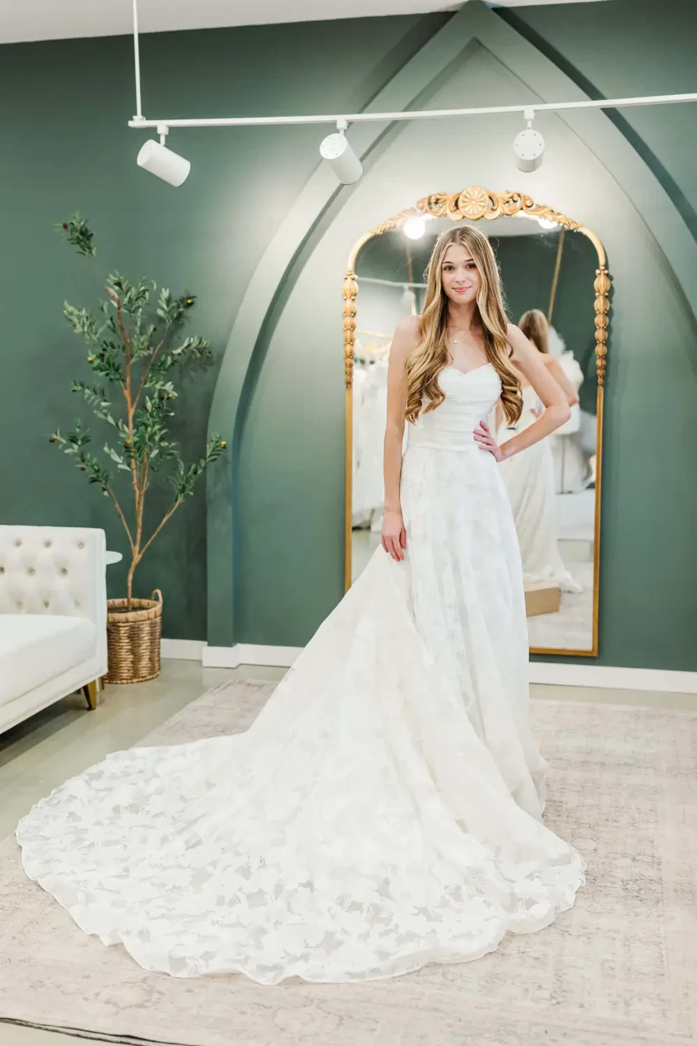 Gallery Image #slidesGrid43