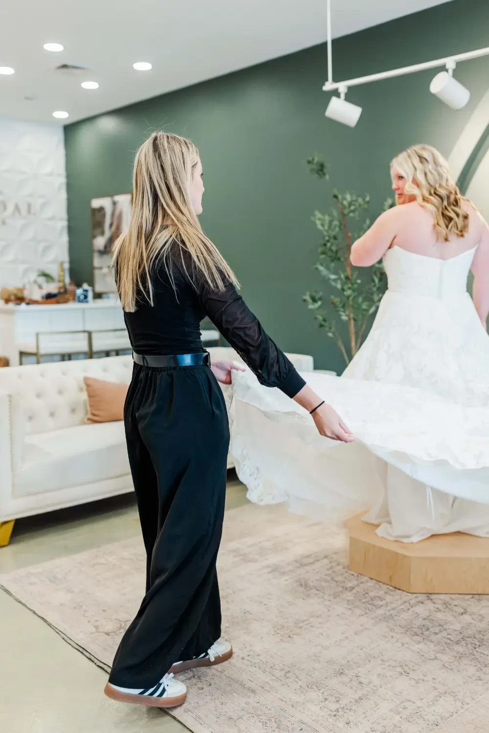 Gallery Image #slidesGrid7