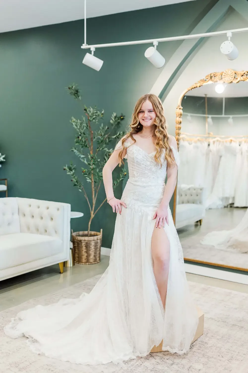 Gallery Image #slidesGrid36