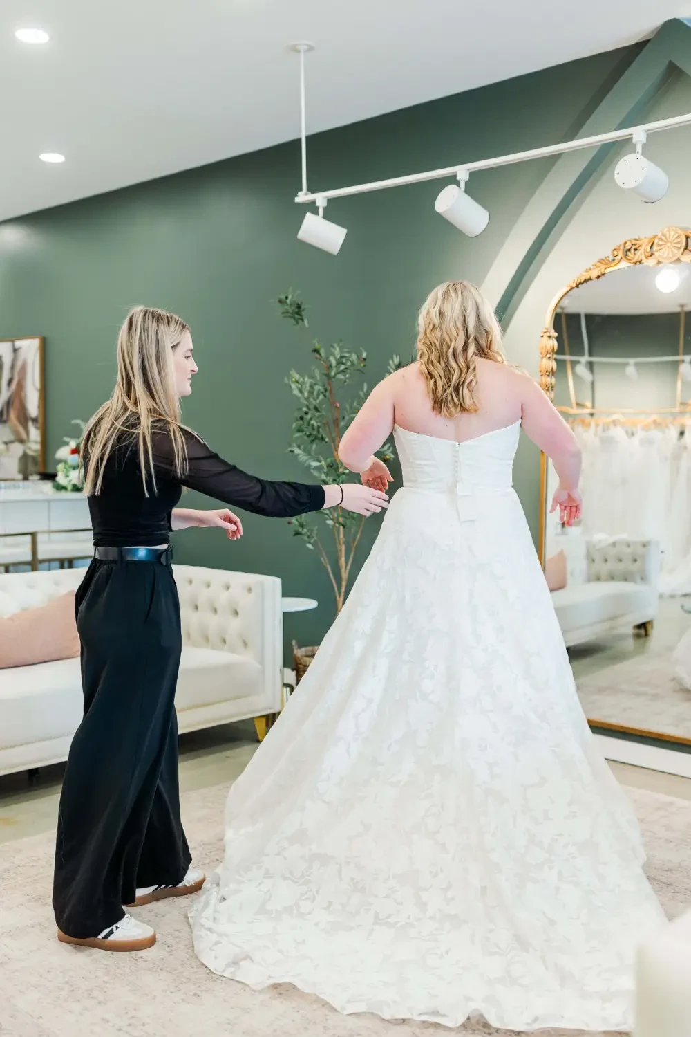 Gallery Image #slidesGrid5