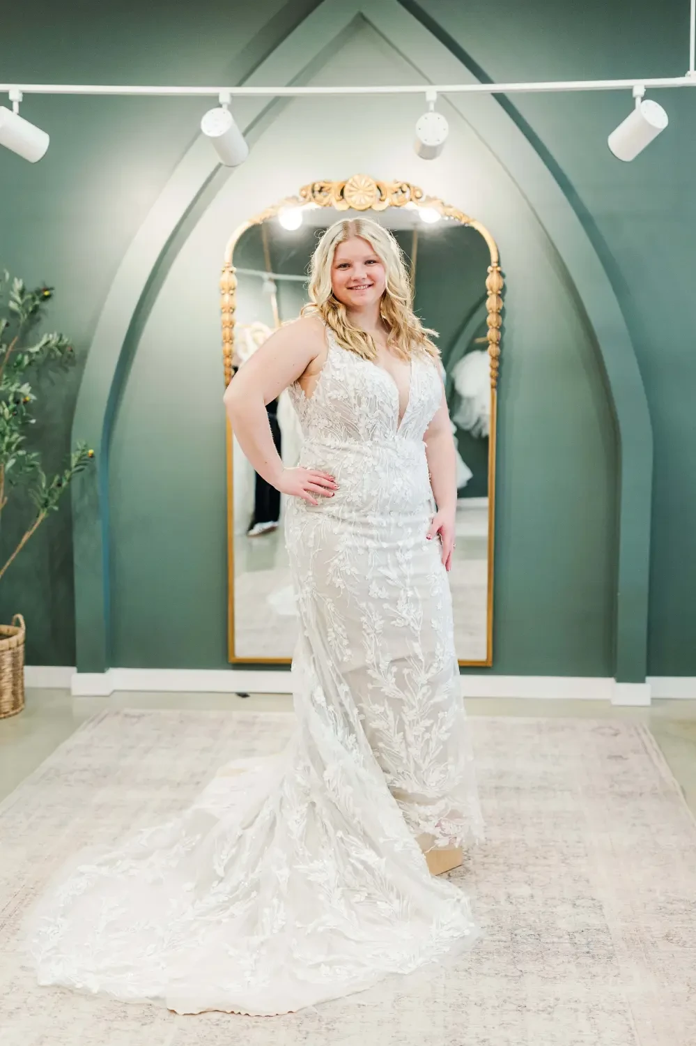 Gallery Image #slidesGrid43