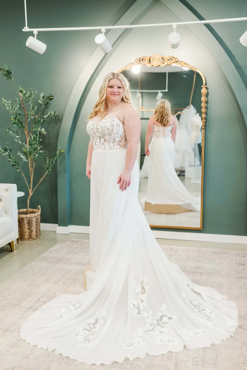 Gallery Image #slidesGrid16