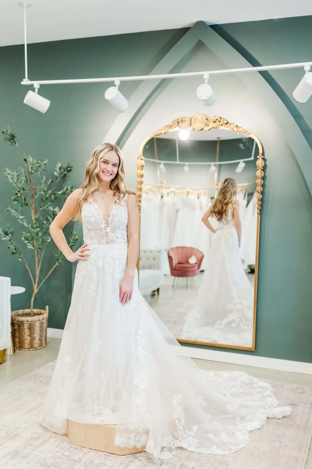 Gallery Image #slidesGrid0