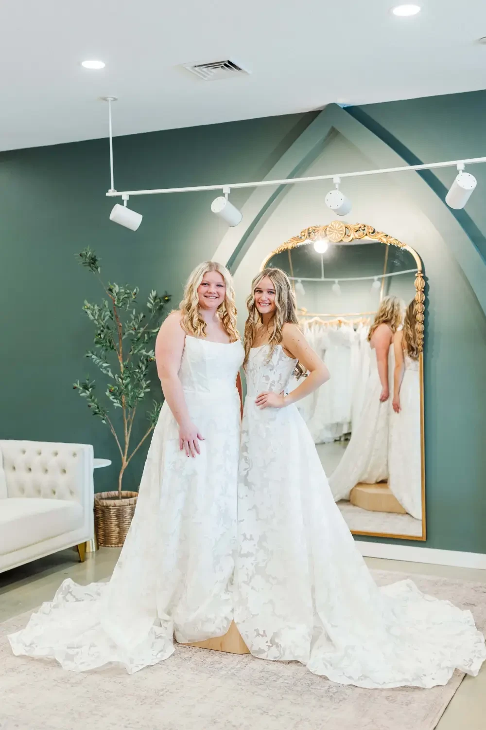 Gallery Image #slidesGrid3