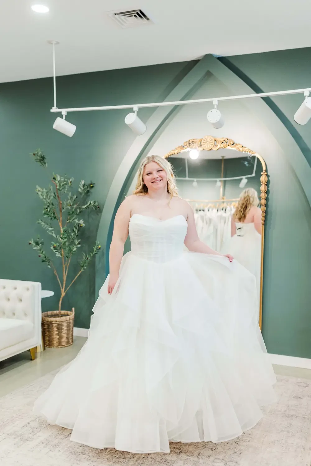 Gallery Image #slidesGrid32