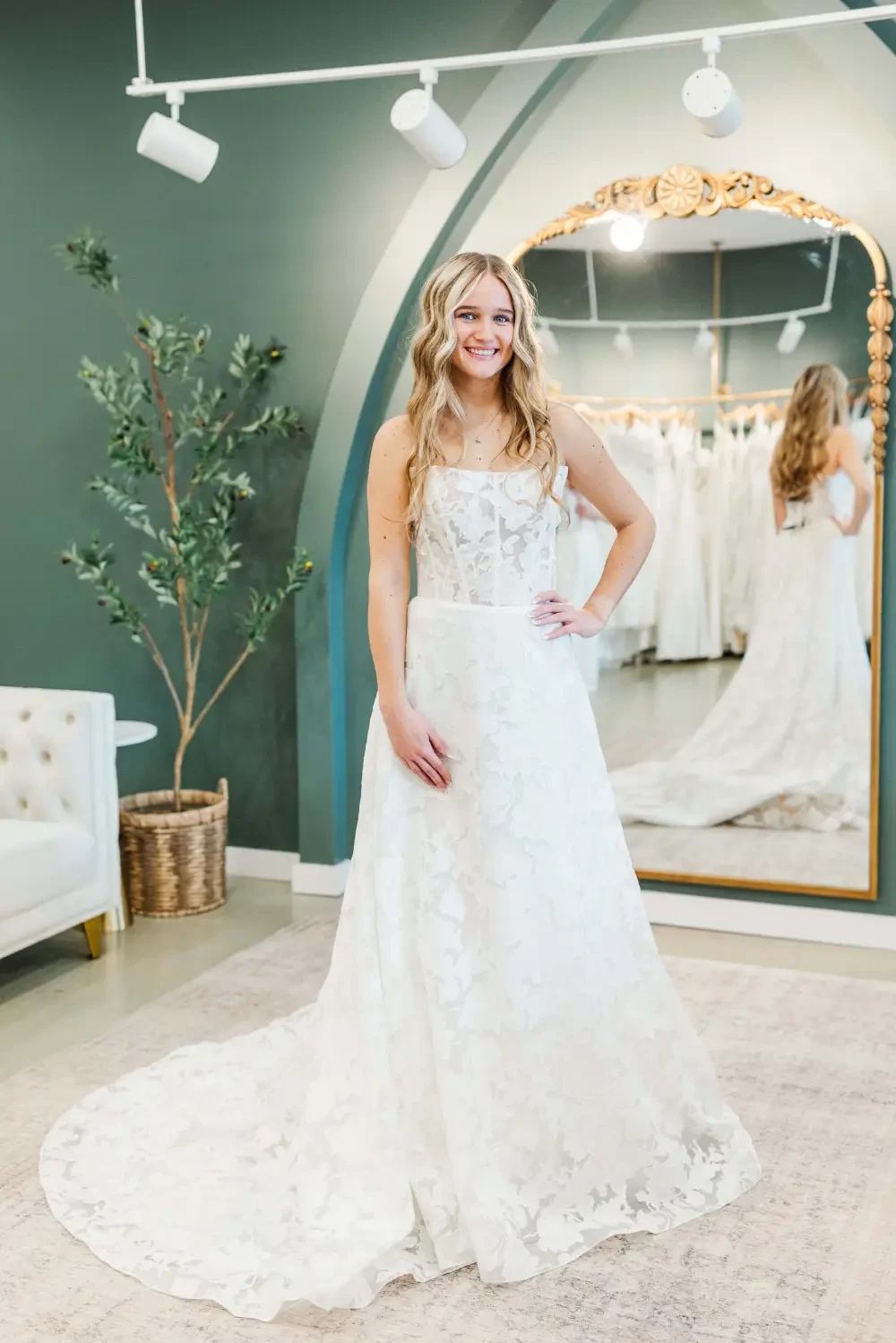 Gallery Image #slidesGrid0